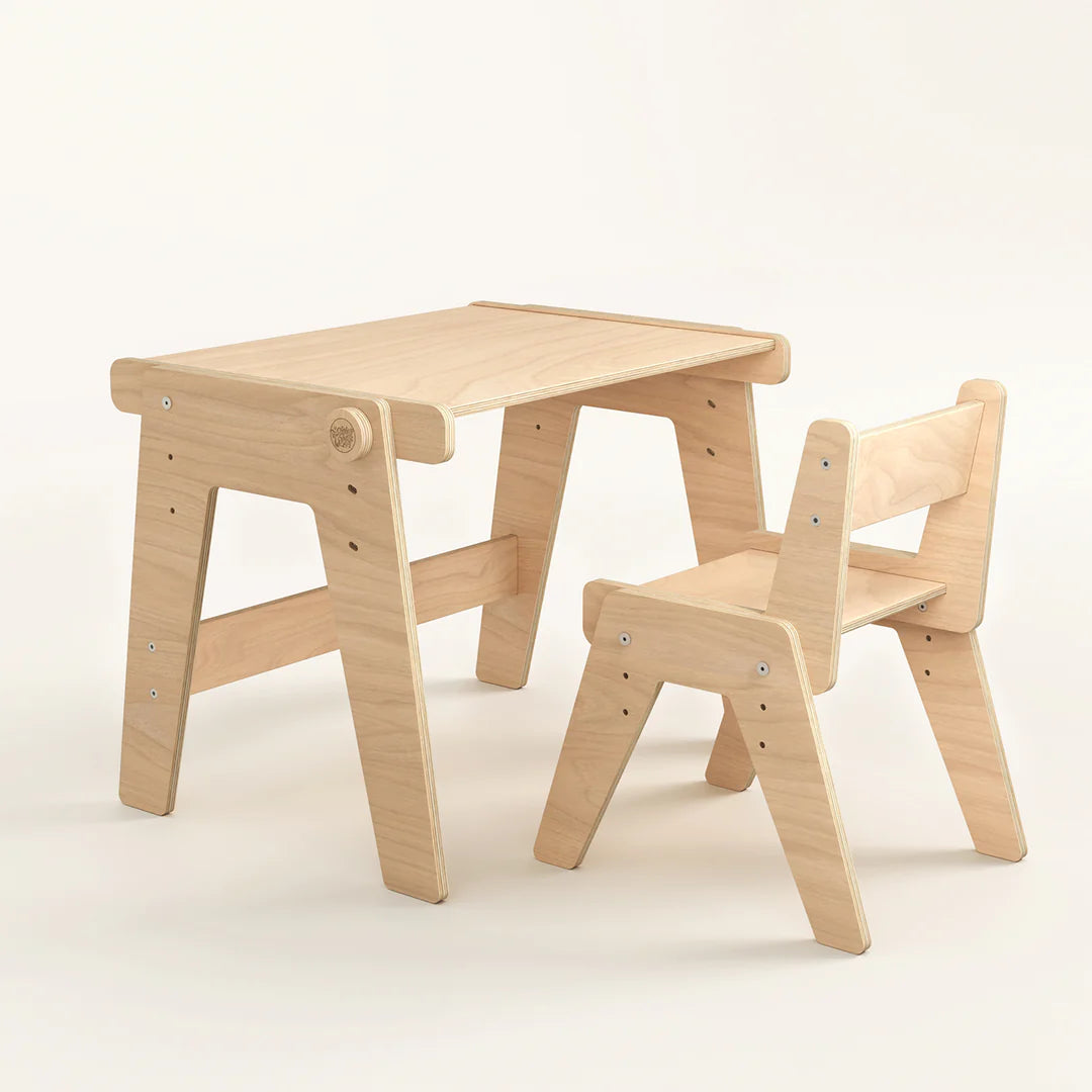 BUSYKIDS evolving table and chair