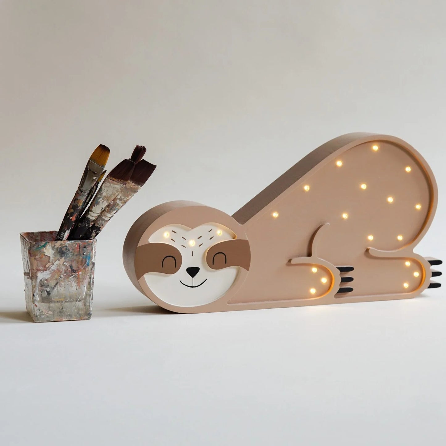 ROOMGAGA wooden sloth lamp