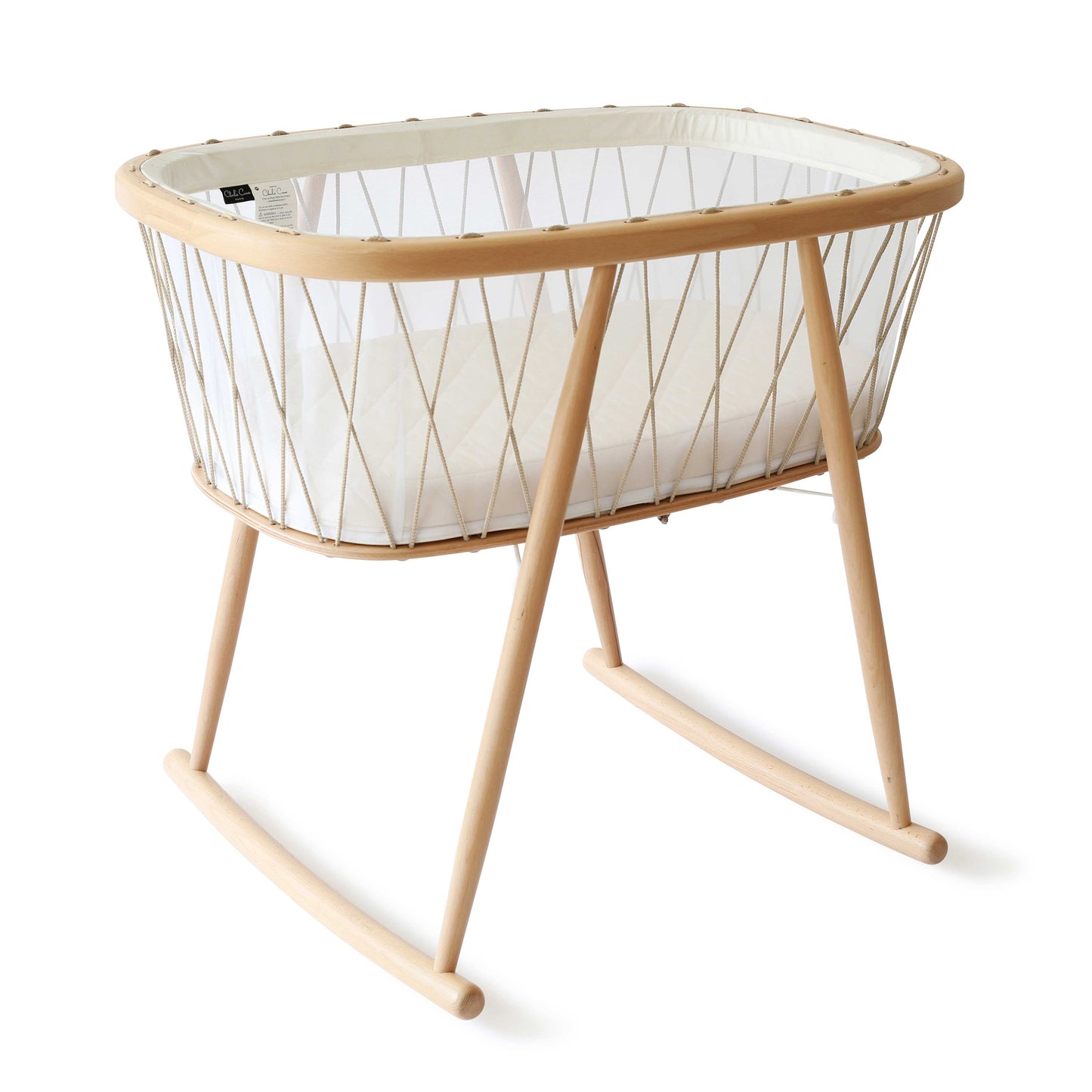 “Kumi” cradle with CHARLIE CRANE mattress