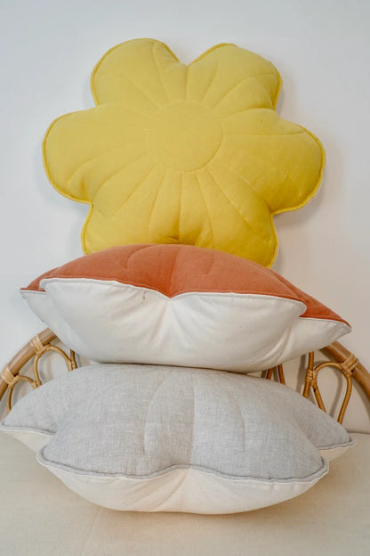 Coussin "Fleur " en lin MOI MILI