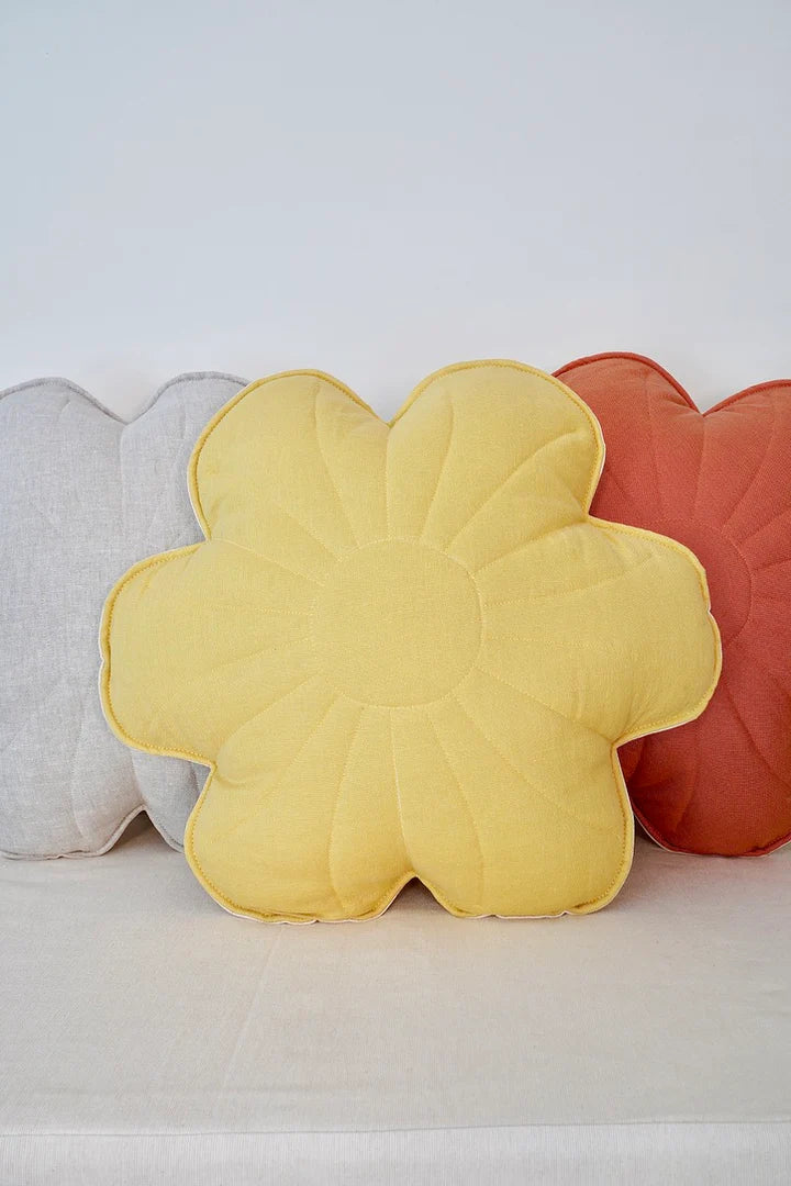 Coussin "Fleur " en lin MOI MILI