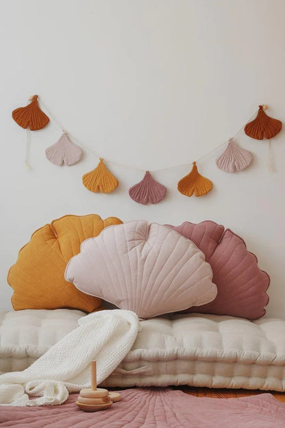 Coussin "Ginkgo" en velours MOI MILI