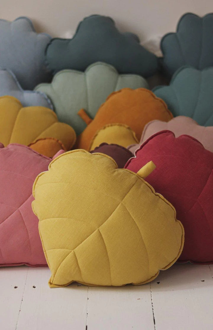 Coussin "Feuille" en lin MOI MILI