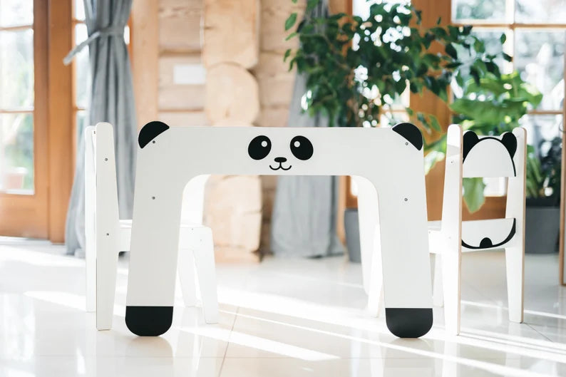 Ensemble table et chaises "Panda" avec tableau noir WILDKIDS