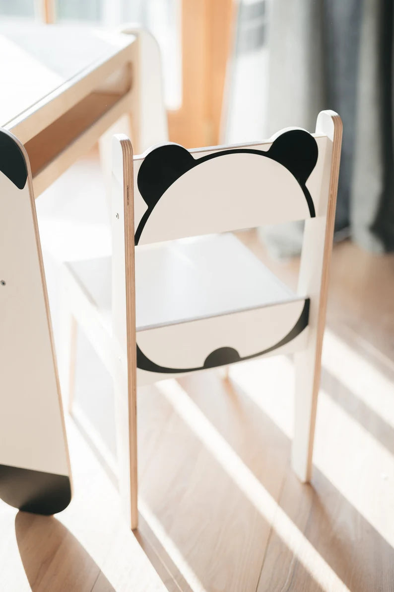 Ensemble table et chaises "Panda" avec tableau noir WILDKIDS