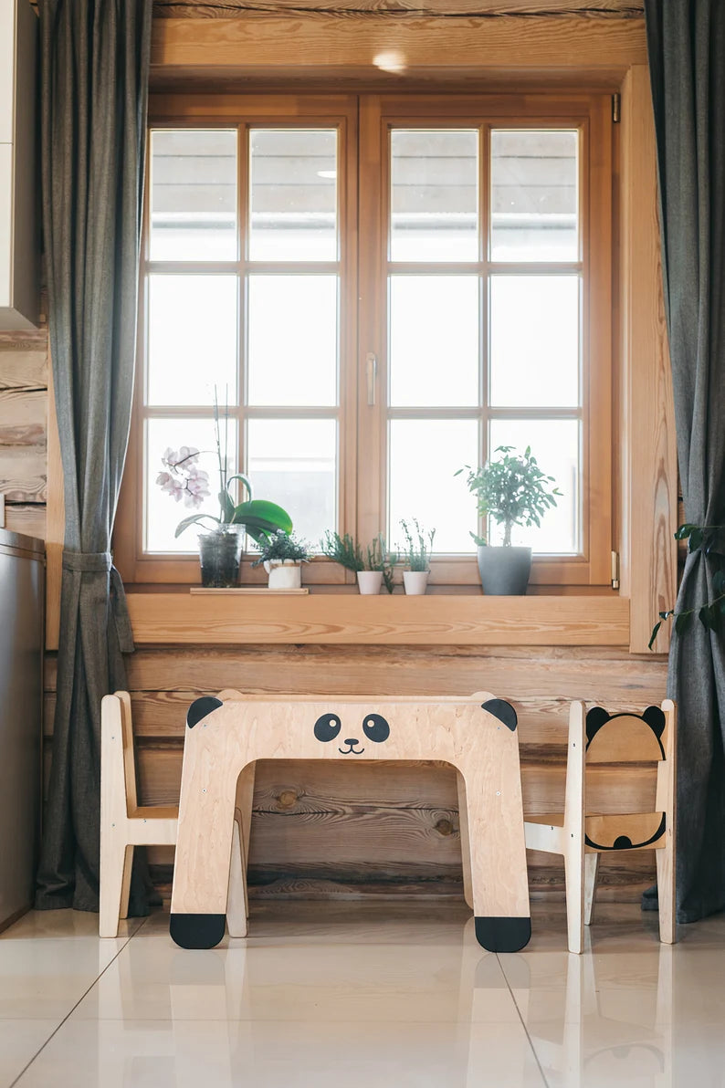 Ensemble table et chaises "Panda" avec tableau noir WILDKIDS