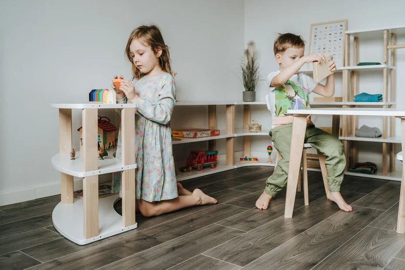 Montessori Lola shelf: Arc