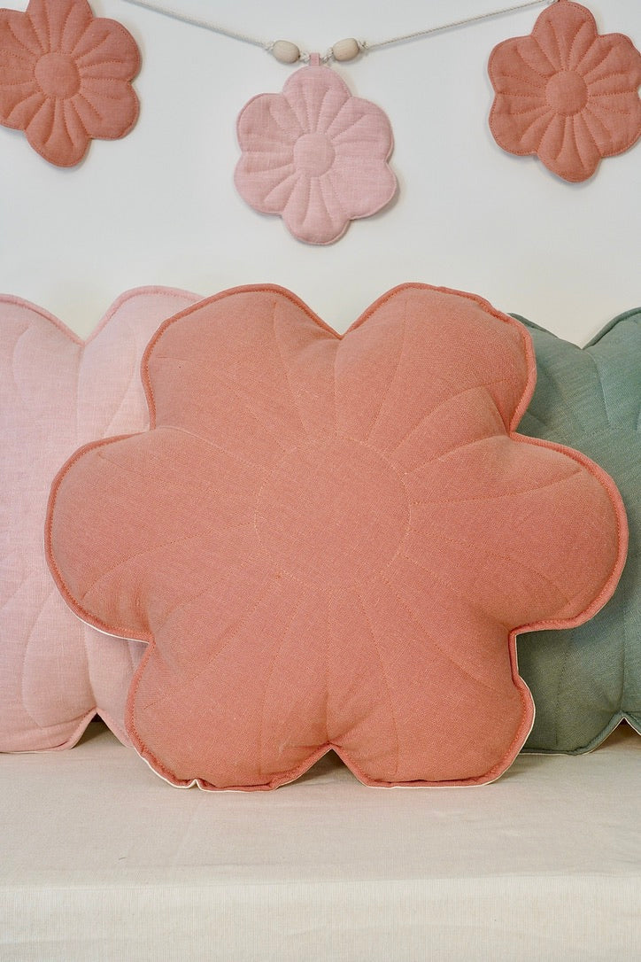 Coussin "Fleur " en lin MOI MILI