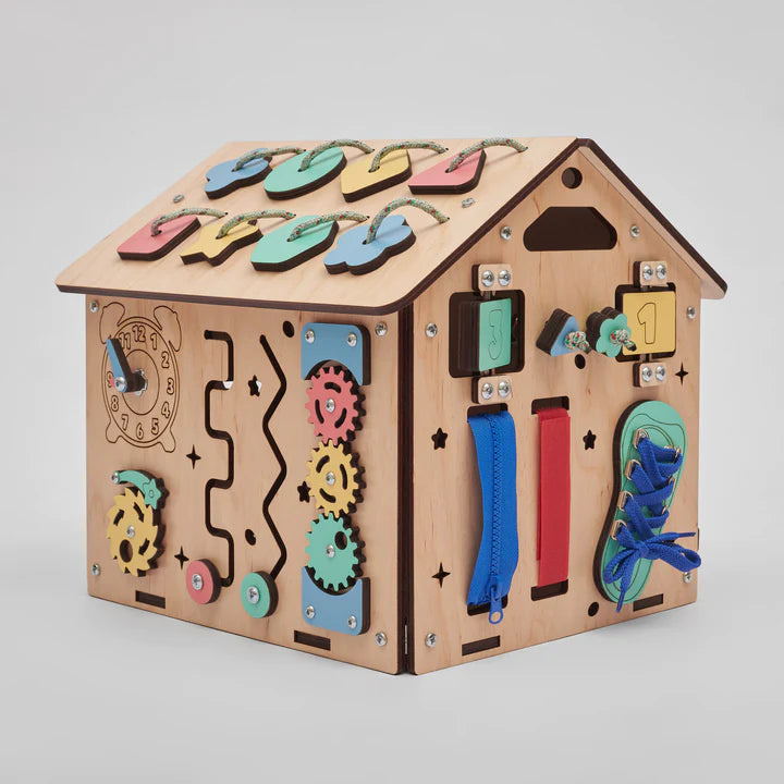 BUSYKIDS mini activity house