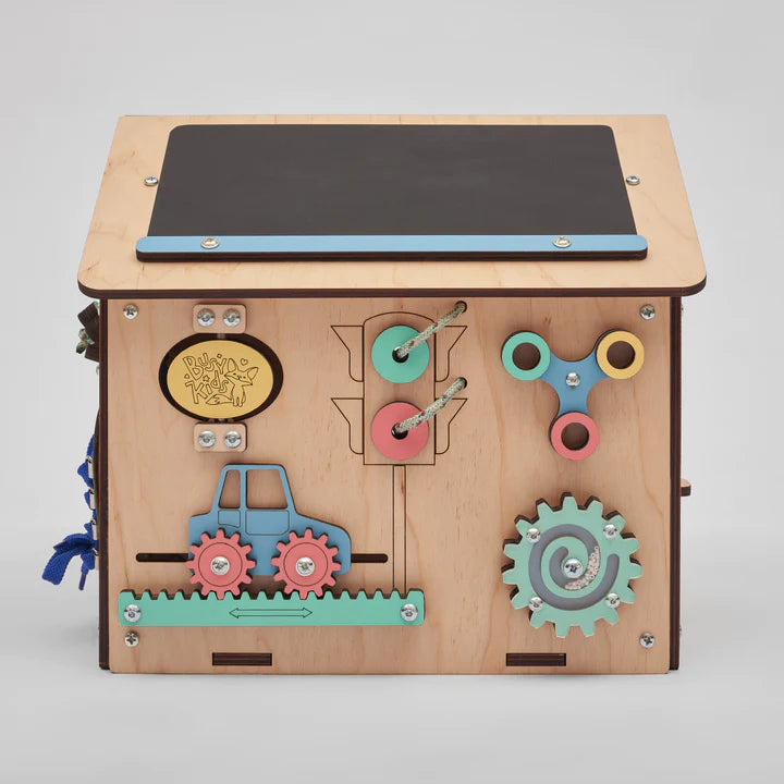 BUSYKIDS mini activity house