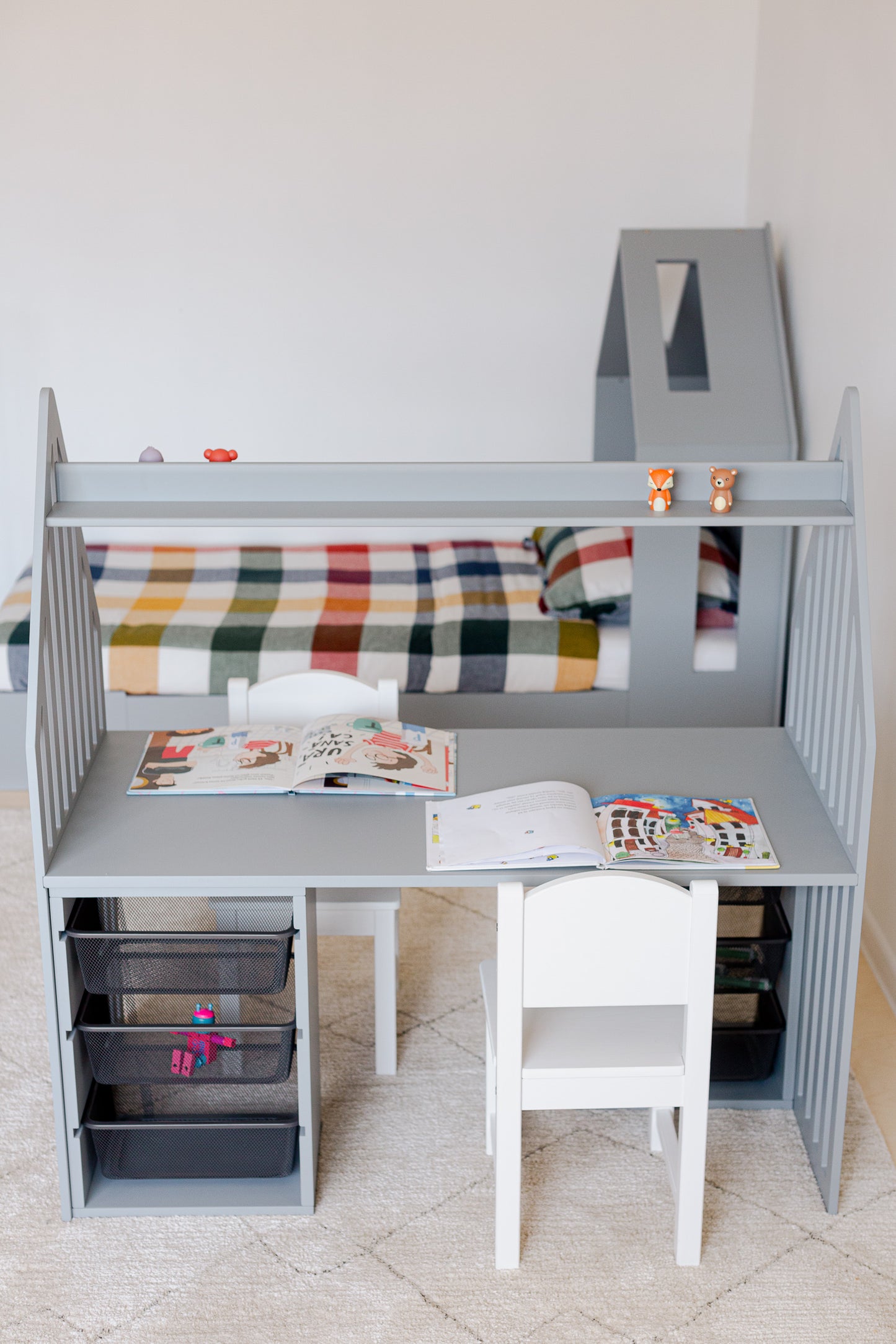 Bureau double en forme de maison "Stripes"