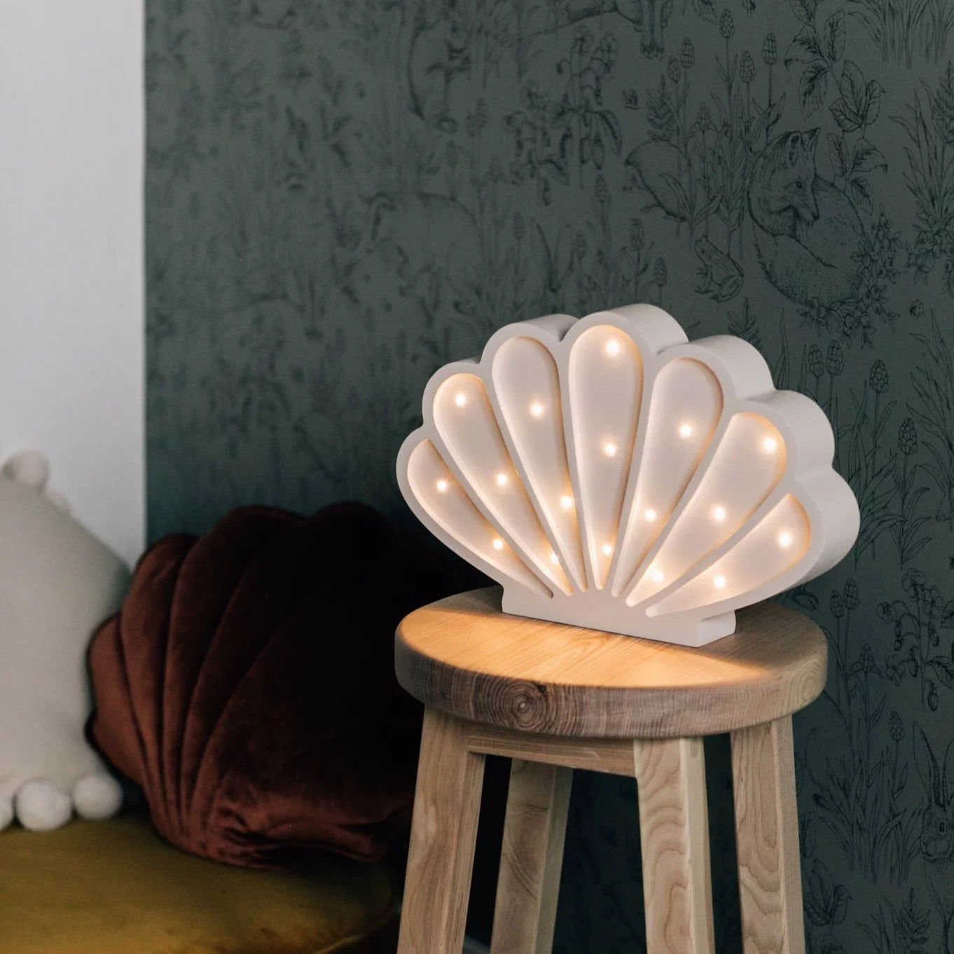 Lampe coquillage en bois ROOMGAGA